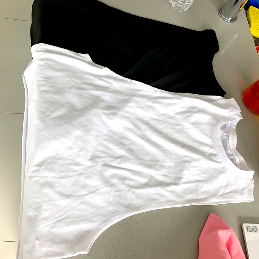 NWOT-2 pack workout tank